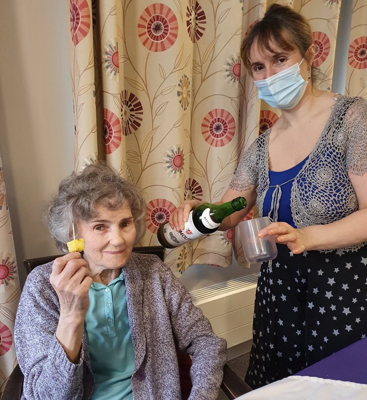 Dining through the decades – Enfield care home takes a trip down memory lane